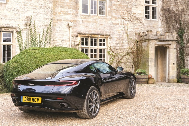 «DB11» .. تكنولوجيا حديثة بروعة وعراقة أستون مارتن