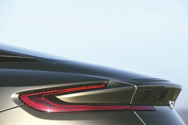 «DB11» .. تكنولوجيا حديثة بروعة وعراقة أستون مارتن