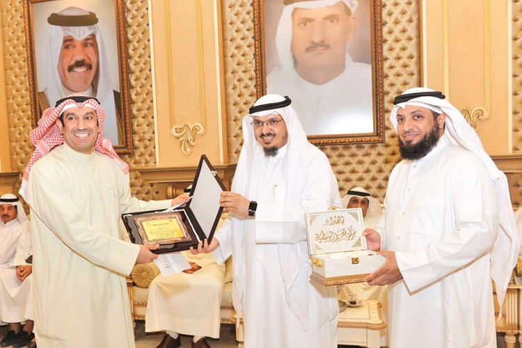 الشحومي مكرما د.عبدالله الشريكة ﻿