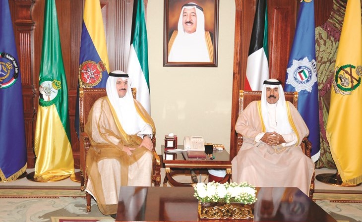 سمو ولي العهد خلال استقباله د. محمد الهاشل ﻿