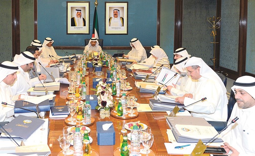  سمو رئيس مجلس الوزراء الشيخ جابر المبارك مترئسا الاجتماع﻿
