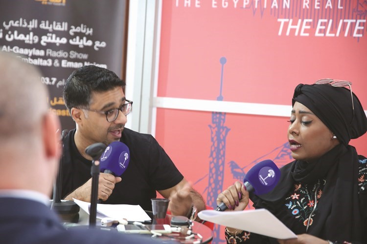 مايك مبلتع وإيمان نجم وبث مباشر للقايلة من المعرض﻿