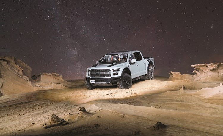 أنماط القيادة في F-150 رابتر الجديد.. مصممة للتعامل مع أصعب التضاريس