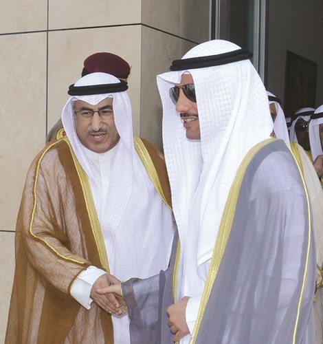 مرزوق الغانم لدى وصوله وفي استقباله د.محمد الفارس ﻿