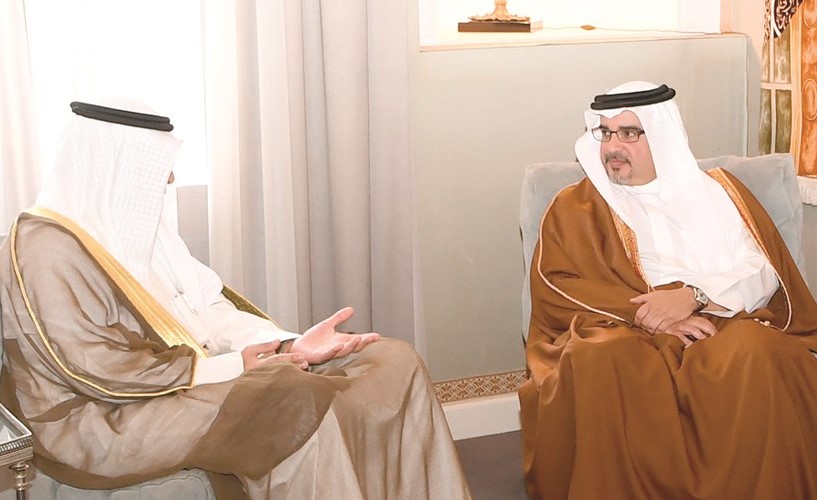 الأمير سلمان بن حمد آل خليفة مستقبلا انس الصالح ﻿