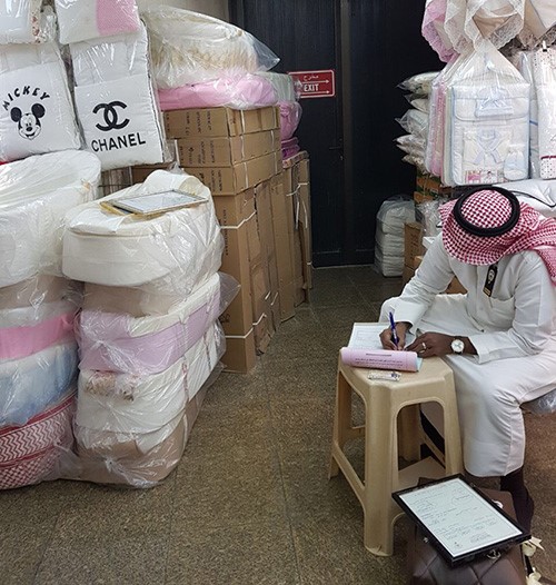 تحرير 50 مخالفة منها 44 تراخيص إعلانات في "العاصمة"