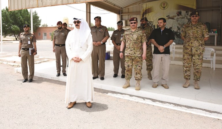 الشيخ محمد الخالد وقيادات الحرس الأميري في جولة تفقدية﻿