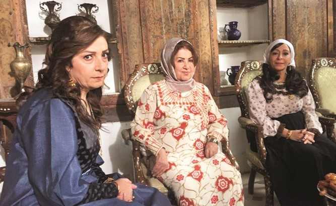 رجاء يوسف في أحد أعمالها الفنية﻿