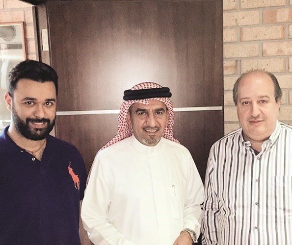 الكاتب فهد العليوة مع عامر صباح وأحمد المقلة ﻿