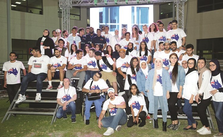 عدد من المشاركين في اليوم التوعوي﻿