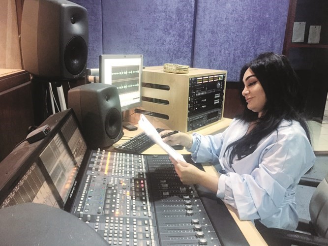 غادة السني بالكنترول﻿