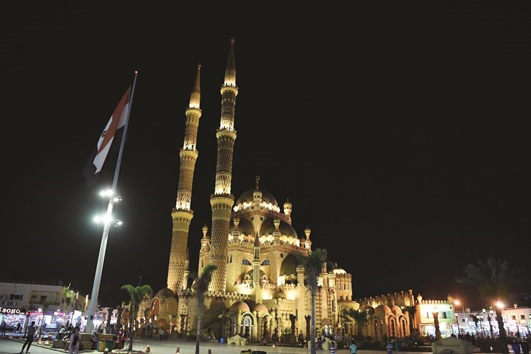 مسجد الصحابة في شرم الشيخ.. تحفة معمارية فريدة