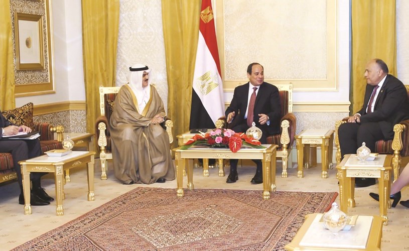 الرئيس عبدالفتاح السيسي مجتمعا مع رئيس مجلس النواب البحريني أحمد بن إبراهيم الملا﻿