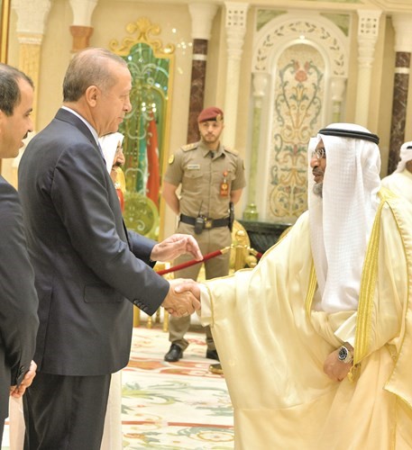 م. عبدالرحمن المطوع مستقبلا الرئيس اردوغان﻿