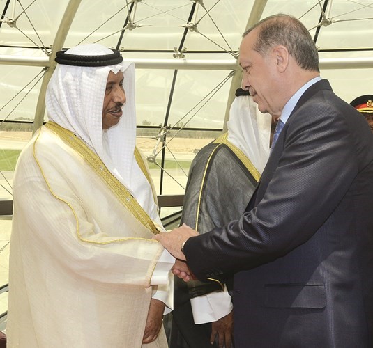  وترحيب من سمو رئيس الوزراء الشيخ جابر المبارك بالرئيس التركي﻿
