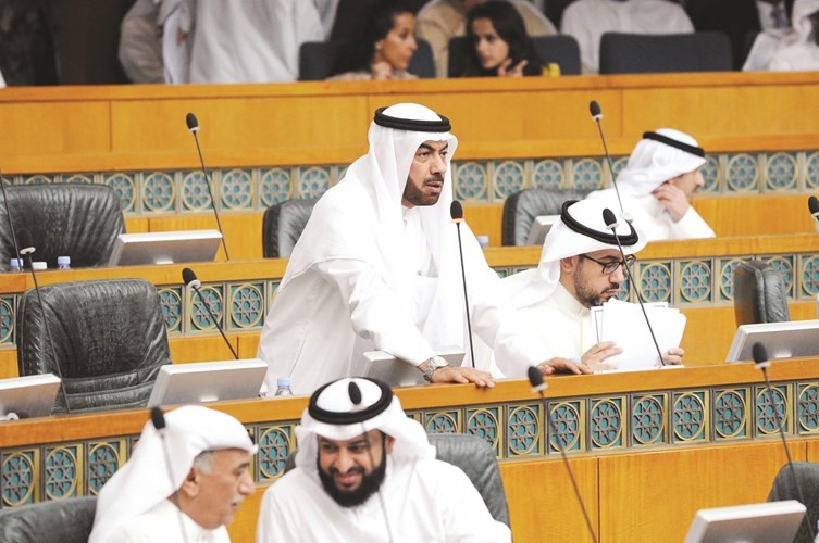 علي الدقباسي﻿