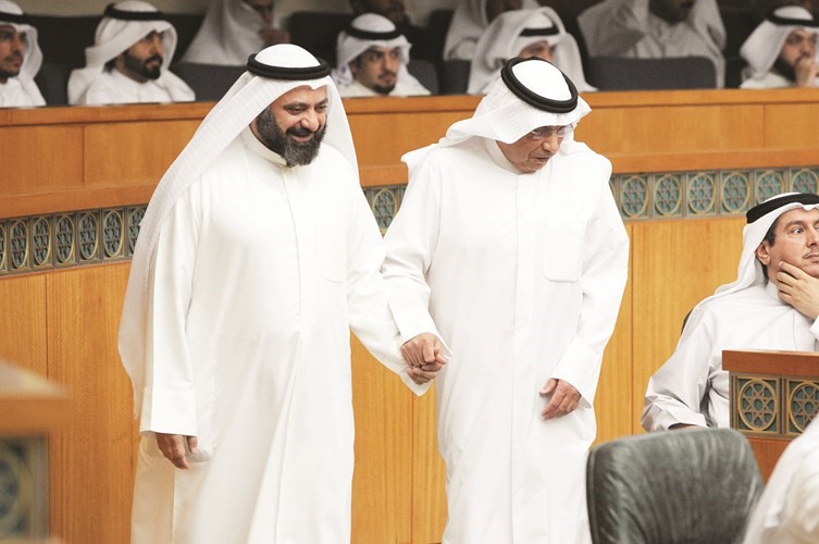 الشيخ خالد الجراح ود.وليد الطبطبائي﻿