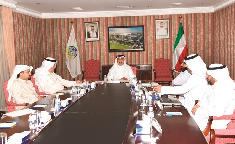 محافظ الجهراء يبحث مشاريع المحافظة مع البلدية
