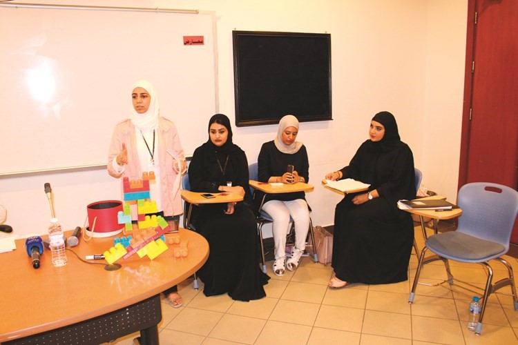 كلية التربية تنظم ورشة عمل «رؤية تربوية للتعليم التفاعلي»