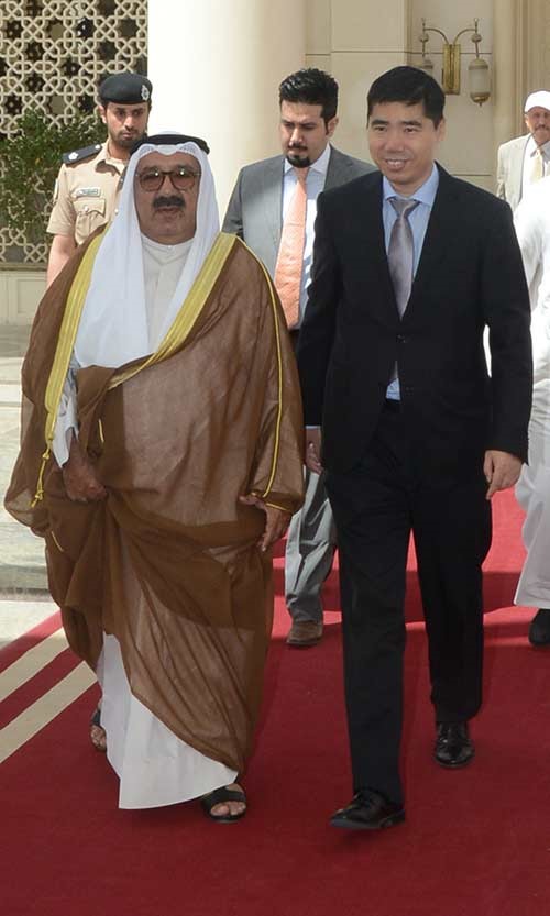  الشيخ ناصر صباح الاحمد متوجها إلى الصين