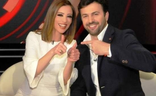 بالفيديو.. حين طلبت الإعلامية وفاء الكيلاني يد الفنان تيم حسن على الهواء !