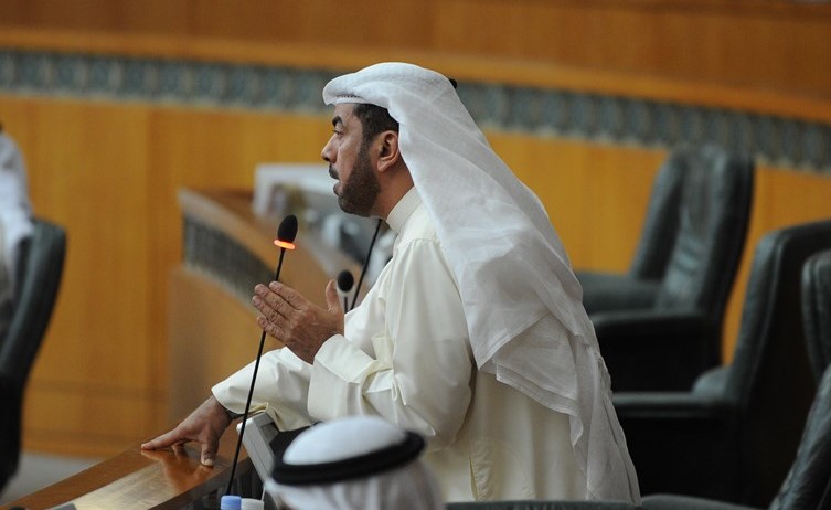 علي الدقباسي﻿