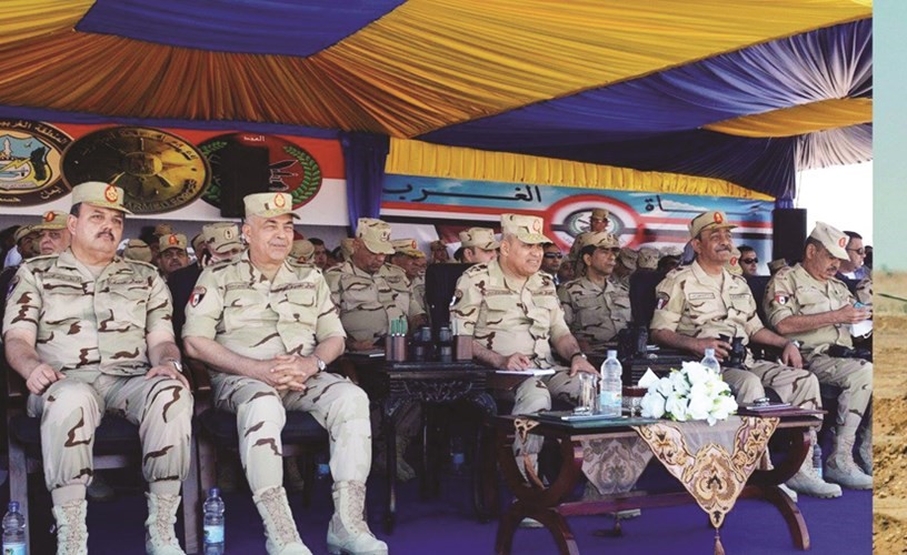 وزير الدفاع يشهد أكبر مناورة بالذخيرة الحية بالمنطقة الغربية «رعد 27»