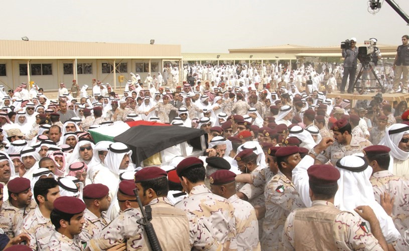 جثمان الشيخ سعد العبدالله رحمه الله الى مثواه الاخير	﻿