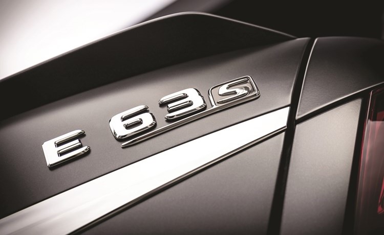 +E 63 S 4MATIC من مرسيدس AMG.. ذروة جديدة من الأداء