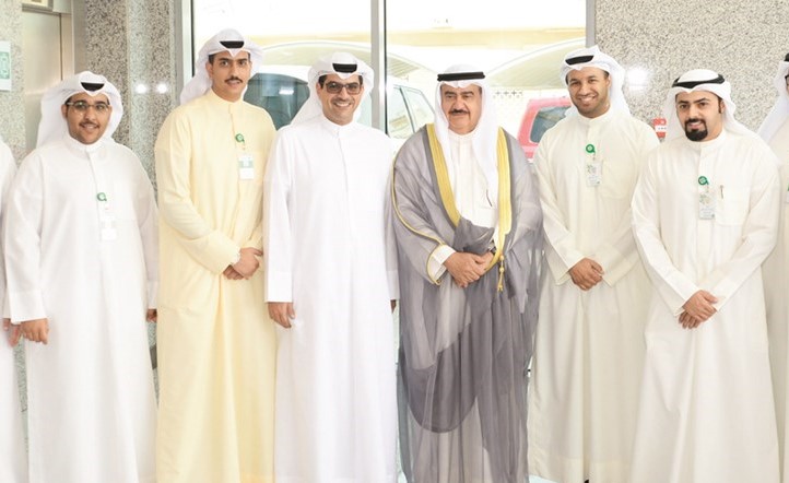  ومع موظفي فرع الرجال﻿