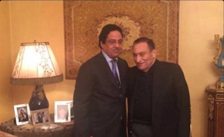 بالفيديو والصور.. سيلفي لمبارك مع مبارك لخرينج في أول لقاء له بعد خروجه من السجن
