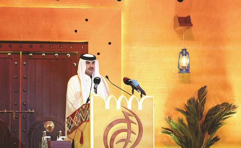 صاحب السمو الشيخ تميم بن حمد آل ثاني أمير قطر خلال إلقائه كلمته في الجلسة الافتتاحية لمنتدى الدوحة 2017 امس( قنا)﻿