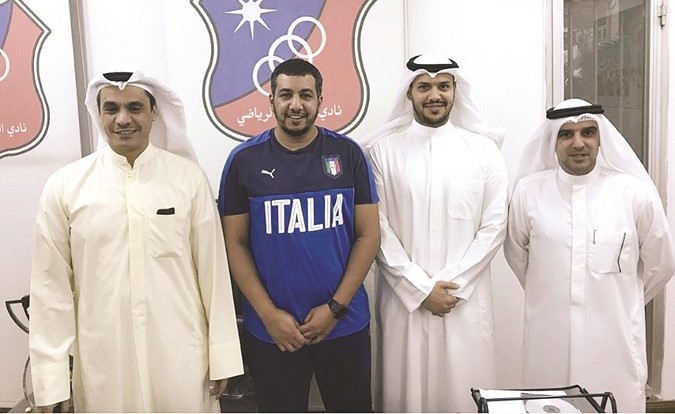 مشعل نشمي بعد توقيع العقد مع الكويت﻿