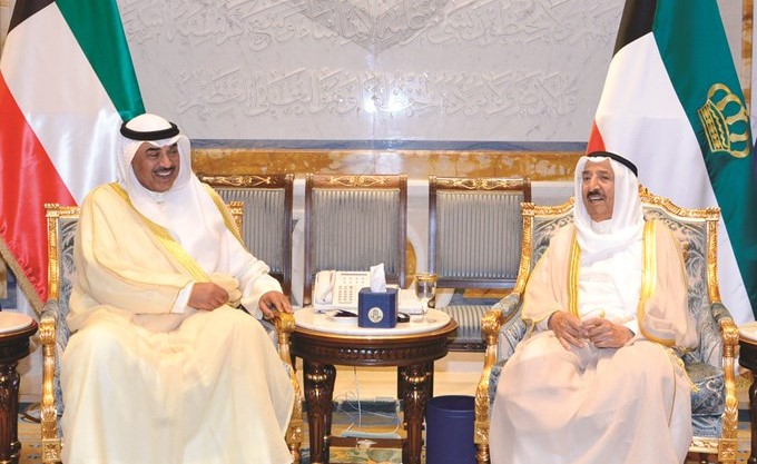 صاحب السمو الأمير الشيخ صباح الأحمد مستقبلا الشيخ صباح الخالد﻿