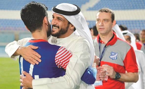 فرحة مشتركة لطلال المرشاد والمدرب فواز مندو ولاعبي التضامن﻿
