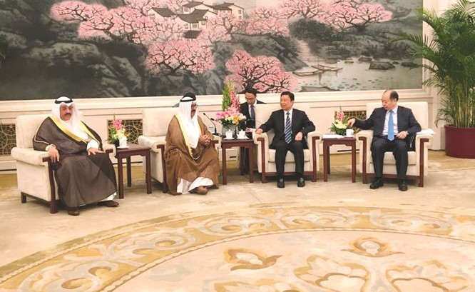 جانب من لقاء الشيخ ناصر صباح الأحمد مع نائب الرئيس الصيني لي يوانشاو﻿