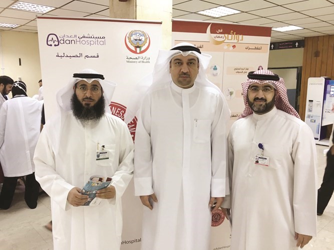 د.عبدالرحمن العنزي والصيدلي حسين العنزي وفهد الرشيدي﻿