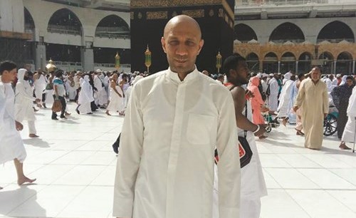 الزميل الراحل سكرتير إدارة التحرير يحيى حسن (رحمه الله) أثناء ادائه العمرة الشهر الماضي﻿