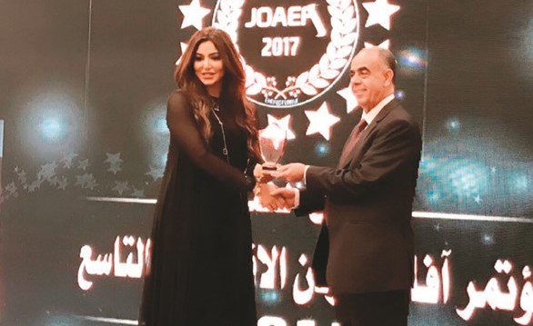  تكريم القناعي﻿