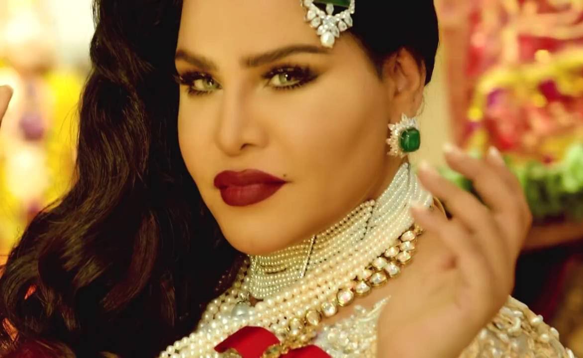 فيديو مسرب.. للمرة الأولى أحلام تشعل حفل زفاف شقيقتها بالرقص والغناء.. ووزنها الزائد يلفت الأنظار