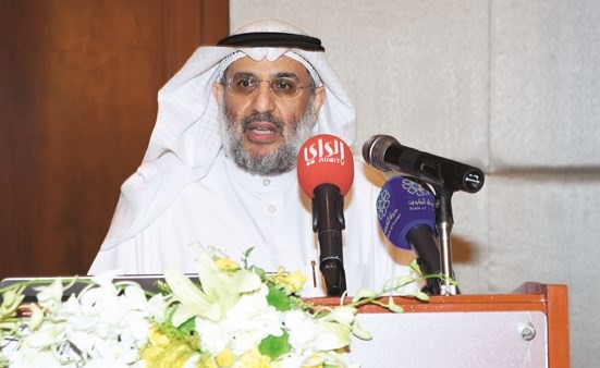 م.عبدالرحمن المطوع متحدثا خلال الحفل﻿