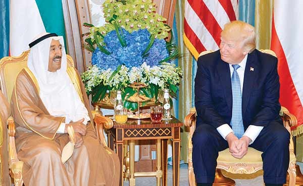 صاحب السمو الأمير الشيخ صباح الأحمد لدى لقائه الرئيس الأميركي دونالد ترامب