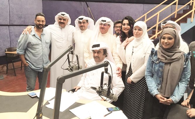 فريق مسلسل مول الهوايل مع الشيخ فهد المبارك وسعد الفندي والمخرج حسام المزيعل﻿