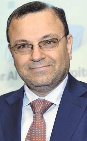 أحمد نصرالله﻿