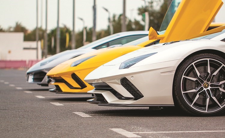 «فؤاد الغانم وأولاده للسيارات» تقدم لامبورغيني Aventador S الجديدة كلياً