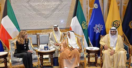 الأمير يستقبل رئيسة مجلس الأمناء لمركز الحسين لأمراض السرطان