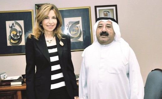 الشيخ ناصر صباح الأحمد مستقبلا صاحبة السمو الملكي الأميرة غيداء طلال﻿