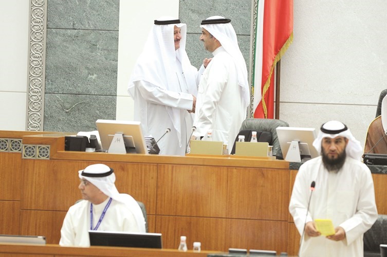 د. عودة الرويعي وعيسى الكندري﻿