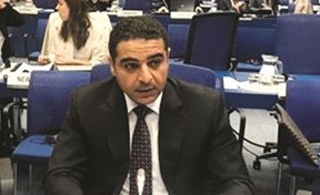 عبدالله العبيدي ملقيا كلمة الكويت﻿