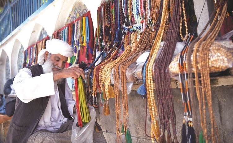 مكة المكرمة تستقبل رمضان بأبهى حلة والبهجة تغطي عواصم العالم الإسلامي